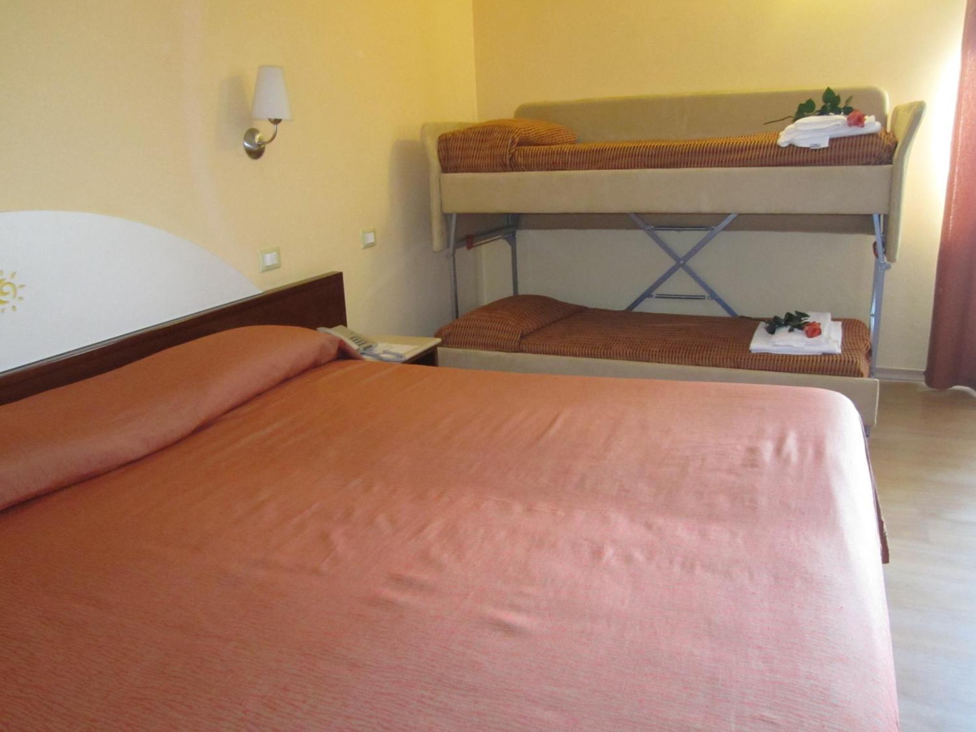 Hotel Al Sole - Enjoy Holiday Cavaion Veronese Eksteriør bilde