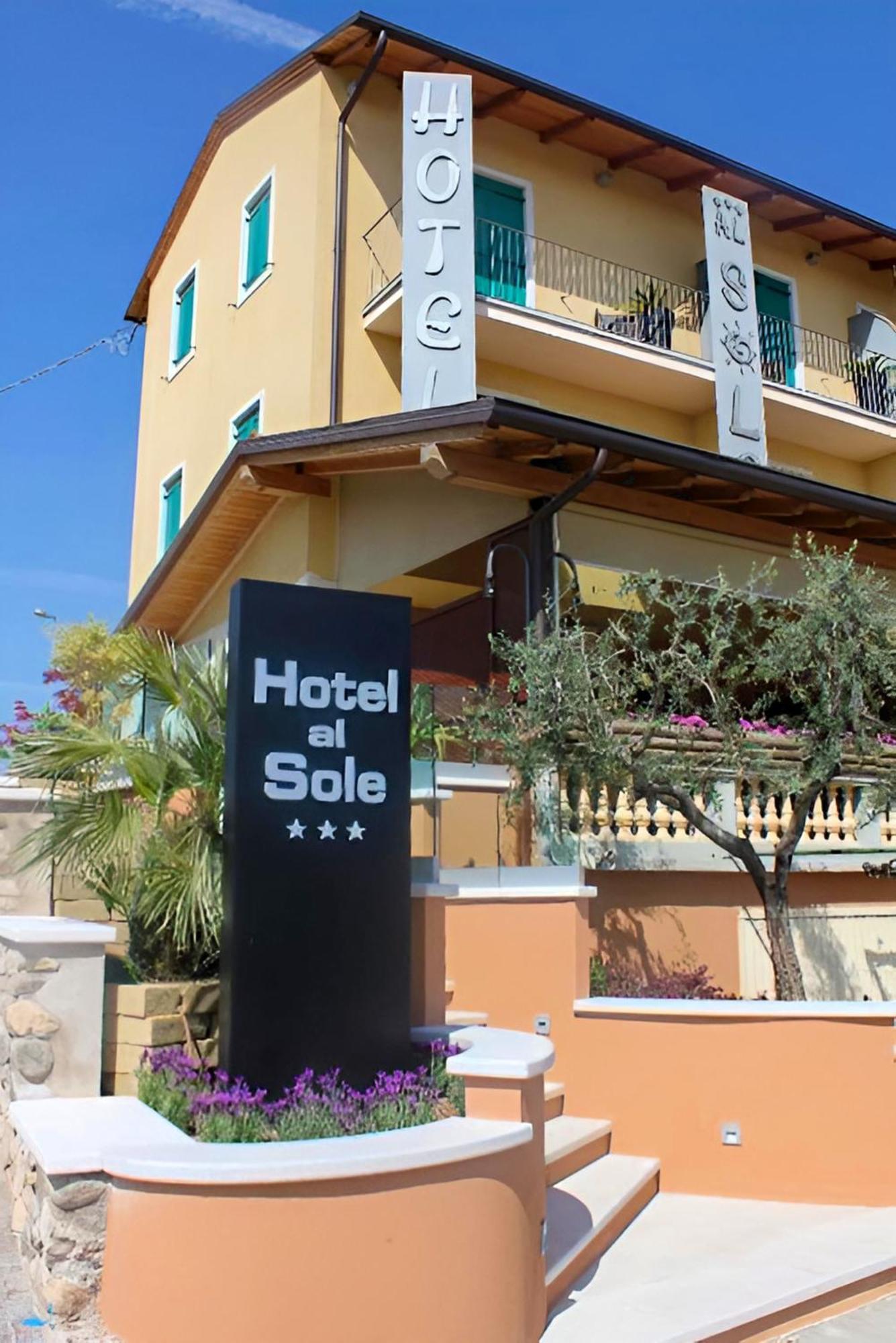 Hotel Al Sole - Enjoy Holiday Cavaion Veronese Eksteriør bilde