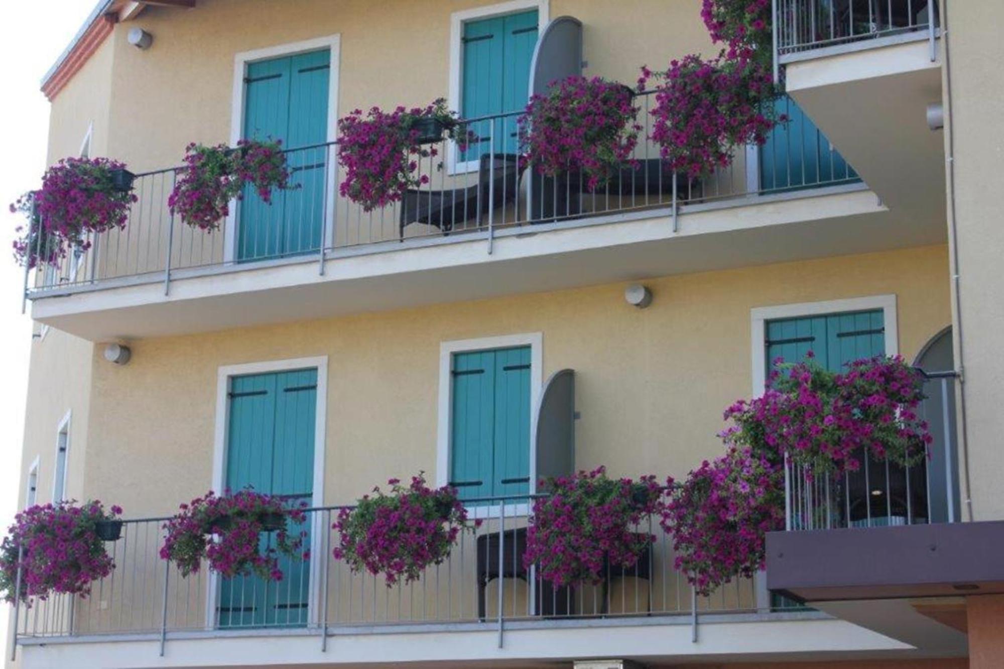 Hotel Al Sole - Enjoy Holiday Cavaion Veronese Eksteriør bilde