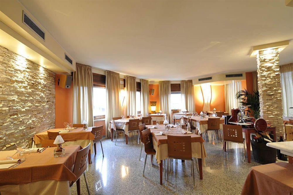 Hotel Al Sole - Enjoy Holiday Cavaion Veronese Eksteriør bilde