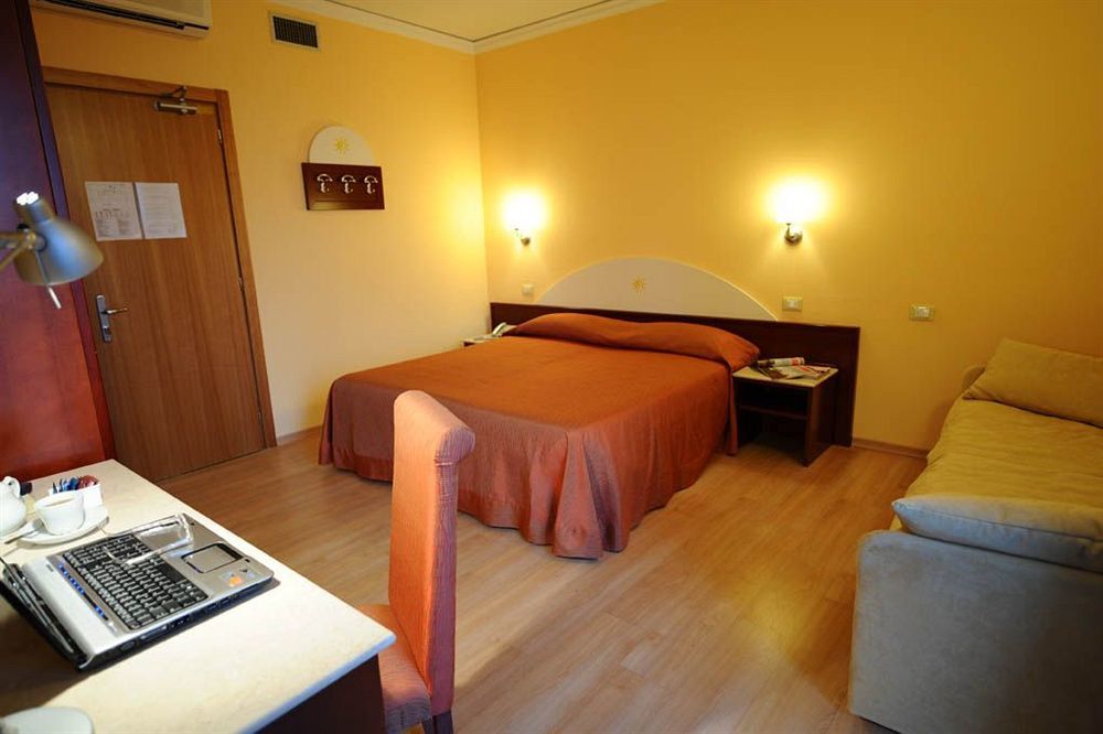 Hotel Al Sole - Enjoy Holiday Cavaion Veronese Eksteriør bilde