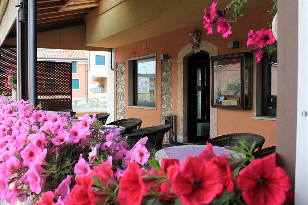 Hotel Al Sole - Enjoy Holiday Cavaion Veronese Eksteriør bilde