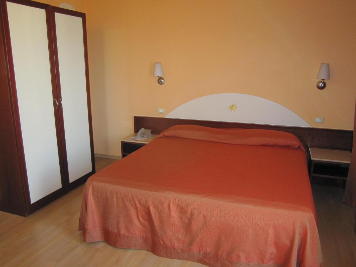 Hotel Al Sole - Enjoy Holiday Cavaion Veronese Eksteriør bilde